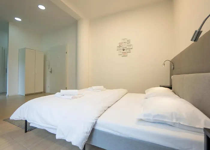 Comfort With Queen-size Bed, Self Check-in K1 Apartment Vienna